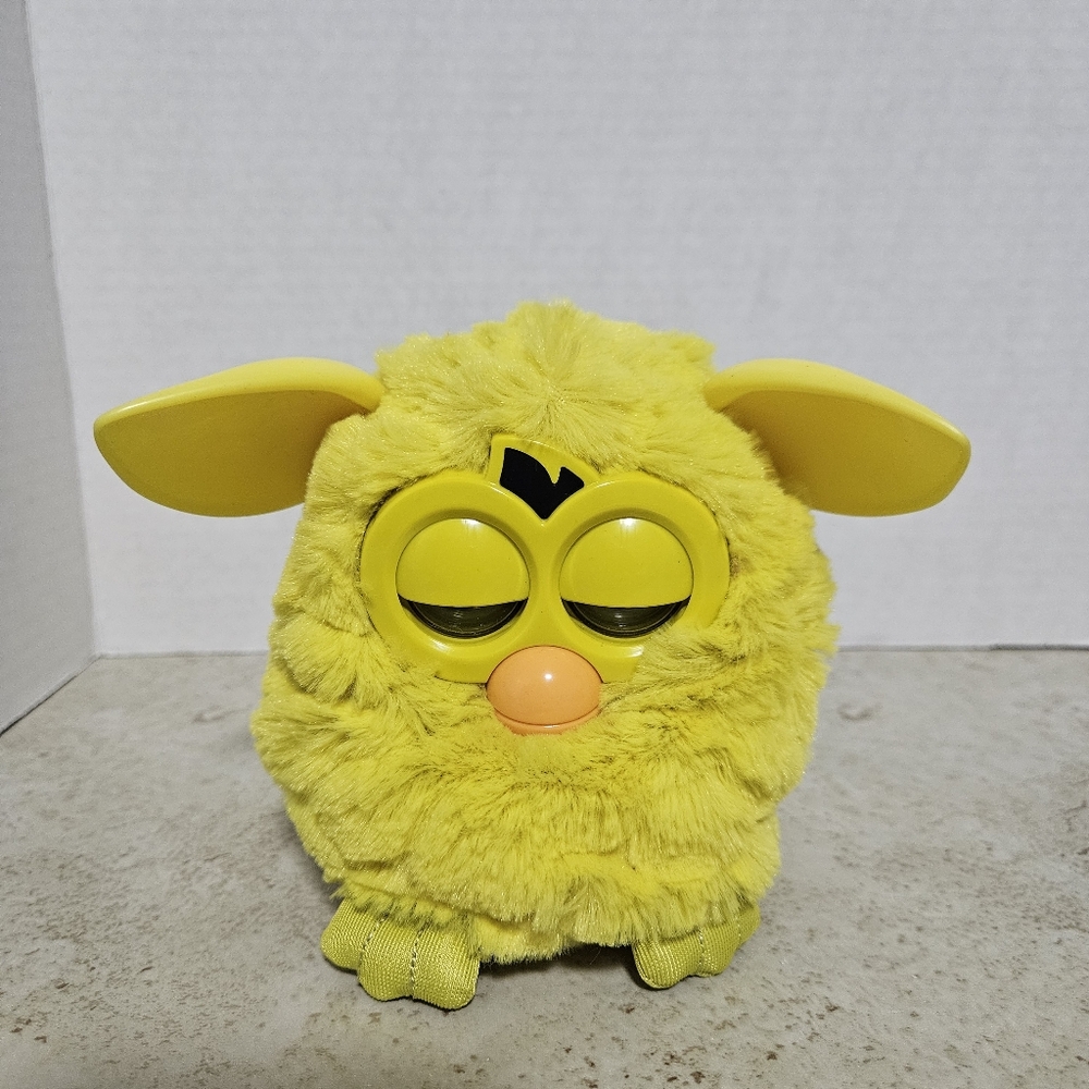 Furby Yellow Hasbro Interactive Talking